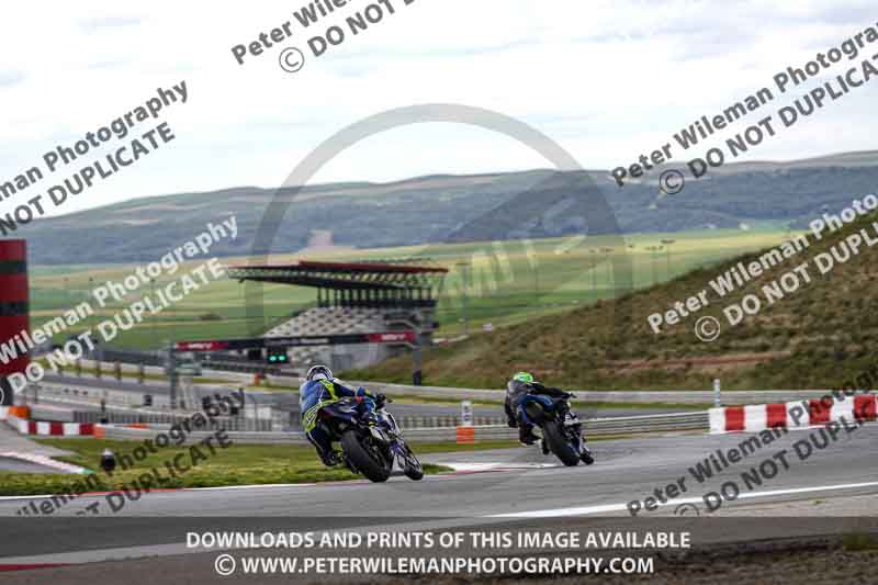 cadwell no limits trackday;cadwell park;cadwell park photographs;cadwell trackday photographs;enduro digital images;event digital images;eventdigitalimages;navarra;no limits trackdays;peter wileman photography;racing digital images;trackday digital images;trackday photos